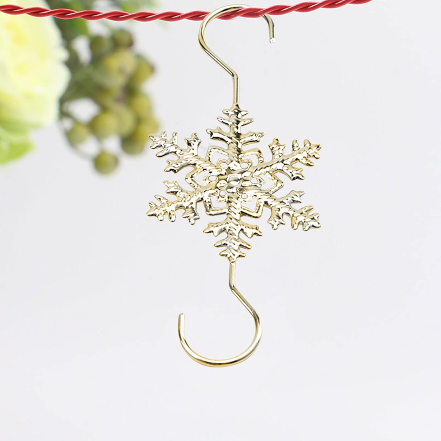 🏆2025 Christmas Hot Sale⚡Christmas S-Hooks - Metal Hanging Hooks with Snowflake Charms for Ornaments, Garland (20pcs)